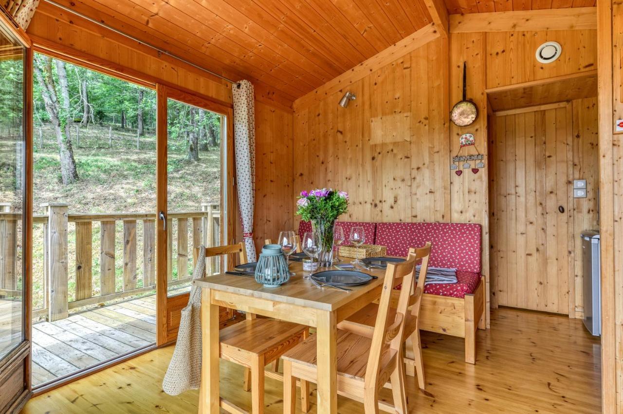 Camping La Serre Aigues-Vives  Экстерьер фото